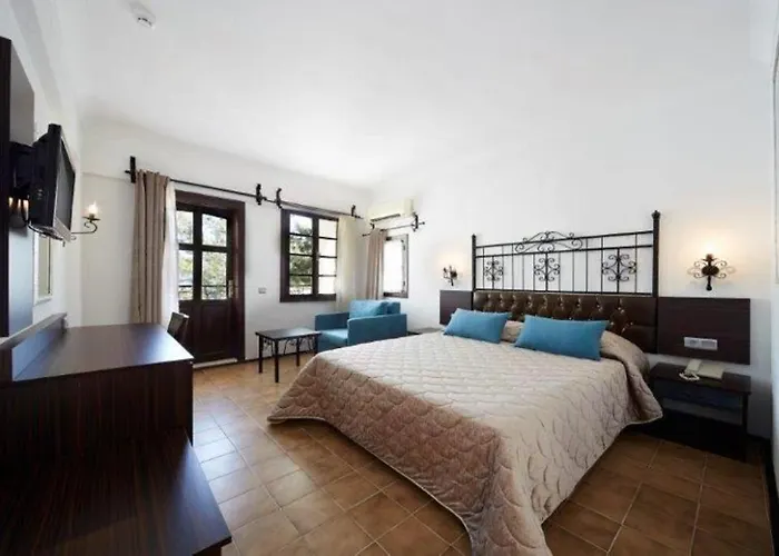 Marmaris All Inclusive Hotel 酒店 3*